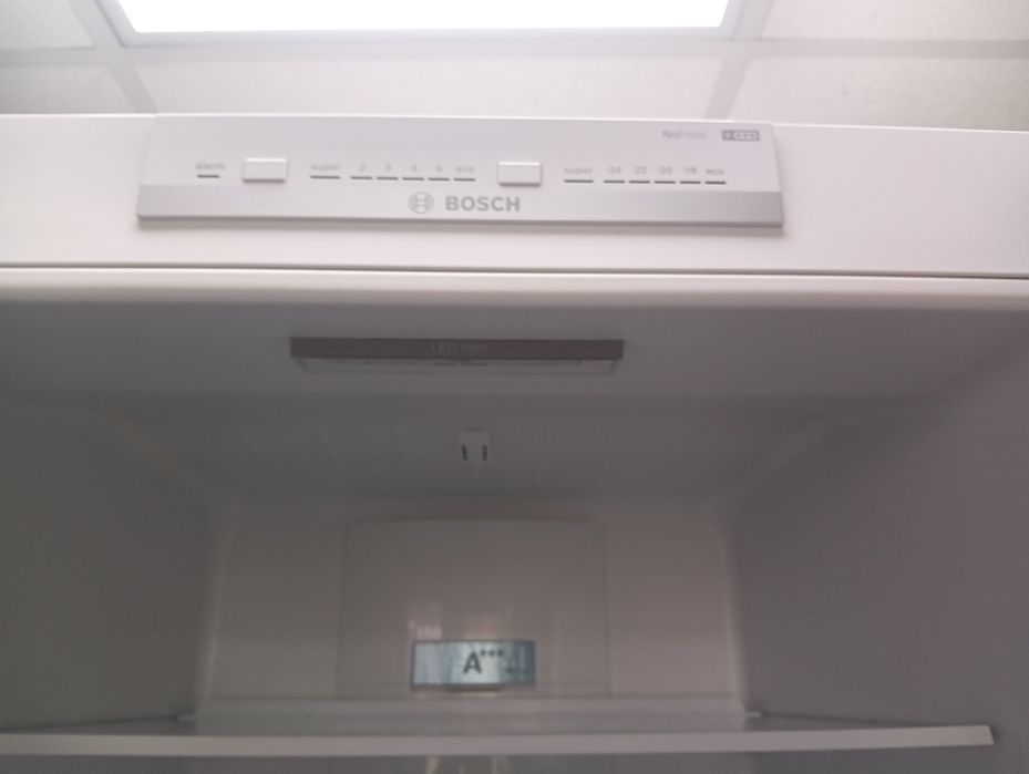 Иноксов комбиниран хладилник с фризер Бош Bosch No Frost A+++ Гаранция