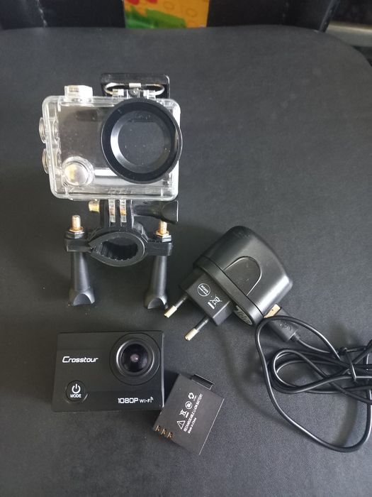 Спортна камера Crosstour CT7000, WiFi 1080P, Full HD 12MP водоустойчив