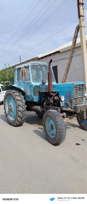 MTZ traktor sotiladi