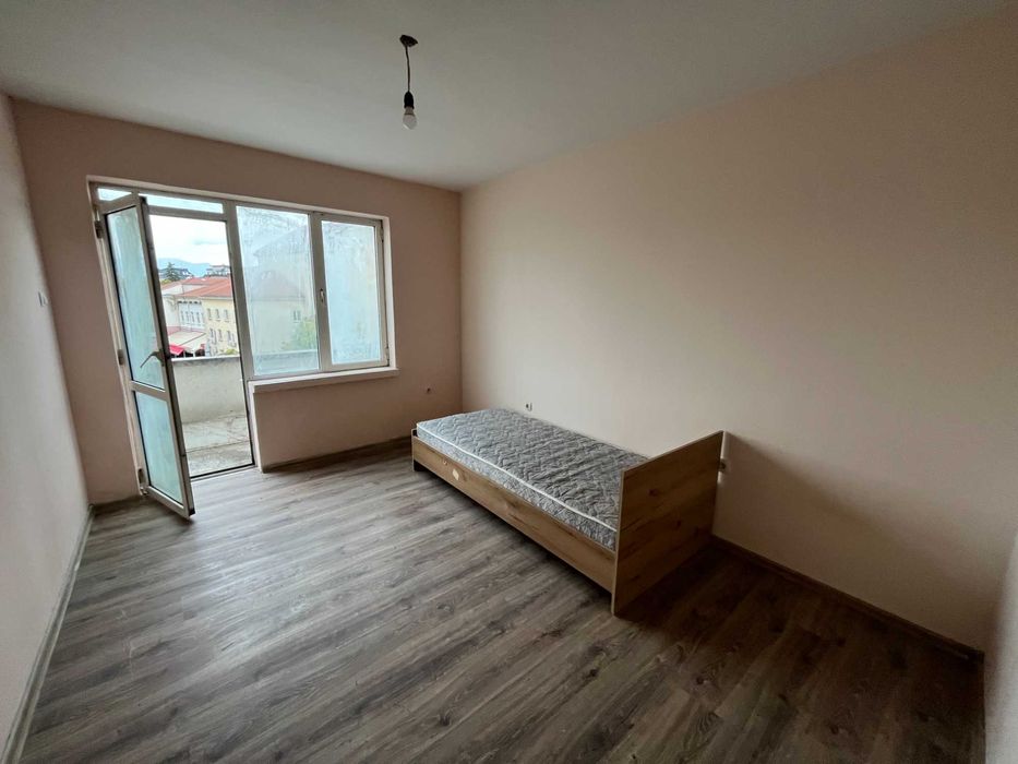 Продава се Тристаен апартамент в Казанлък - 85 кв.м за 2100 €/кв.м - Снимка #6