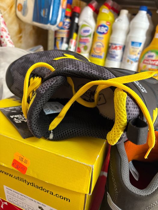 Обувки Diadora 43 номер