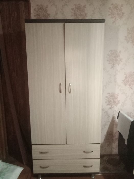 Шифоньер продам недорого!