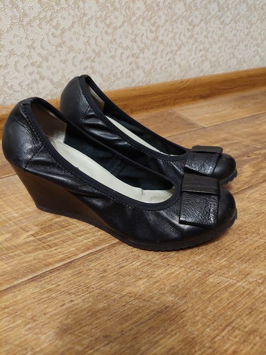 Продаю кожаные туфли