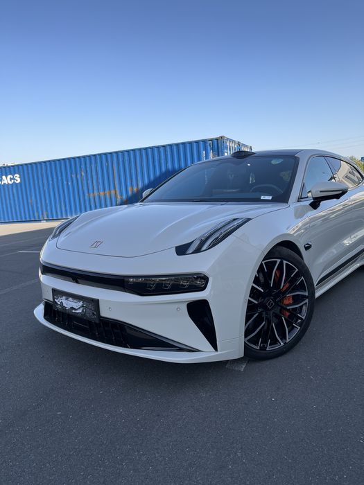 Zeeker 001 yu sport