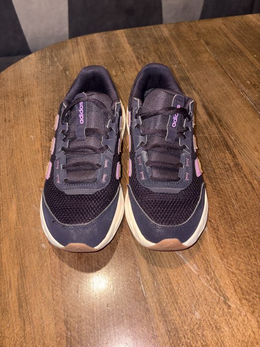 Обувки ADIDAS Astrastar