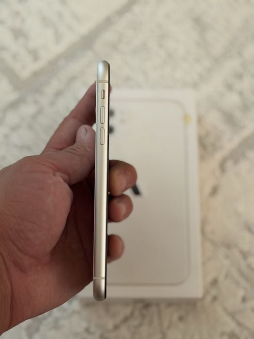 Iphone 11 128 GB 73% white 16.3 версия