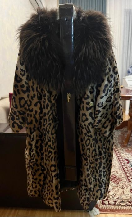 Шикарное пальто от бренда Бализза. Причина продажи-немного большемерят