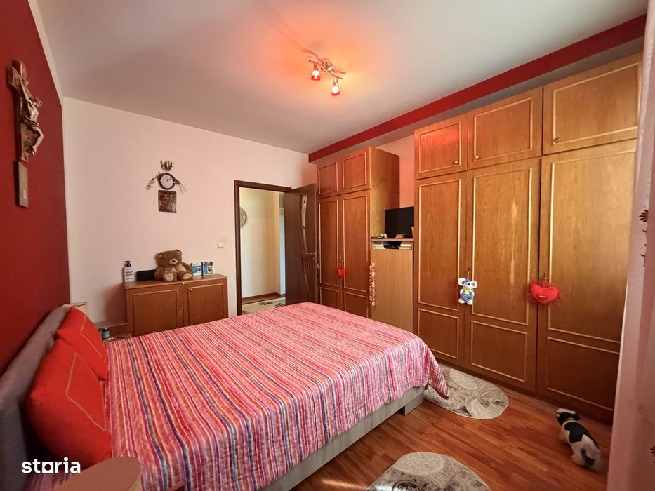 Apartament 2 camere, decomandat, 50 mp utili, etaj 2, loc de parcare -