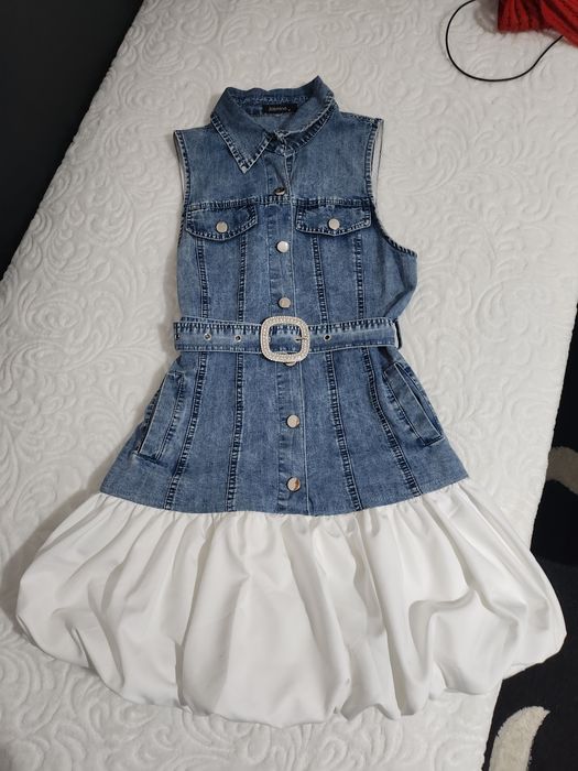 Дамски рокли  м размер