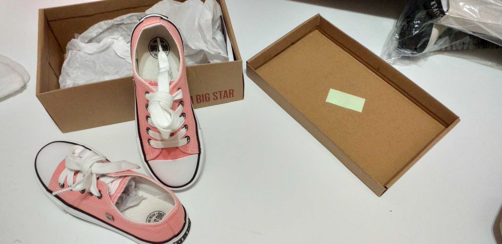 Tenesi fata BigStar noi 31