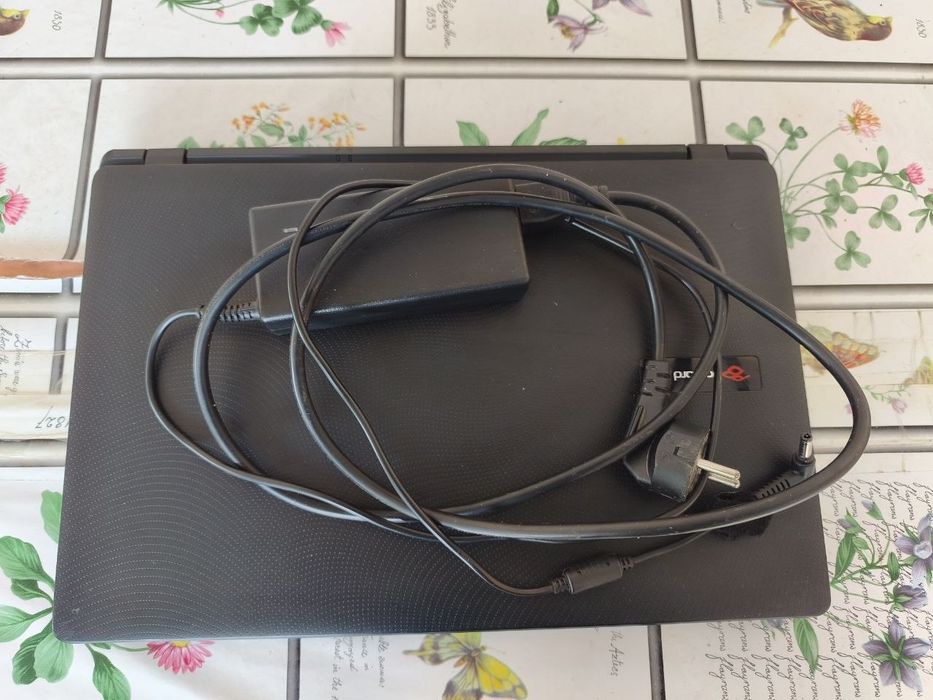 Жақсы күйдегі ноутбук packard bell
