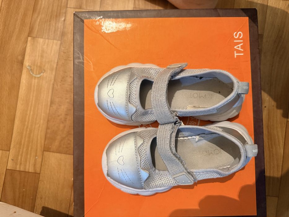 Детская обувь сандали