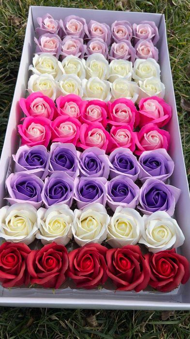 ПРОМОЦИЯ! Сапунени рози 50 броя в кутия
