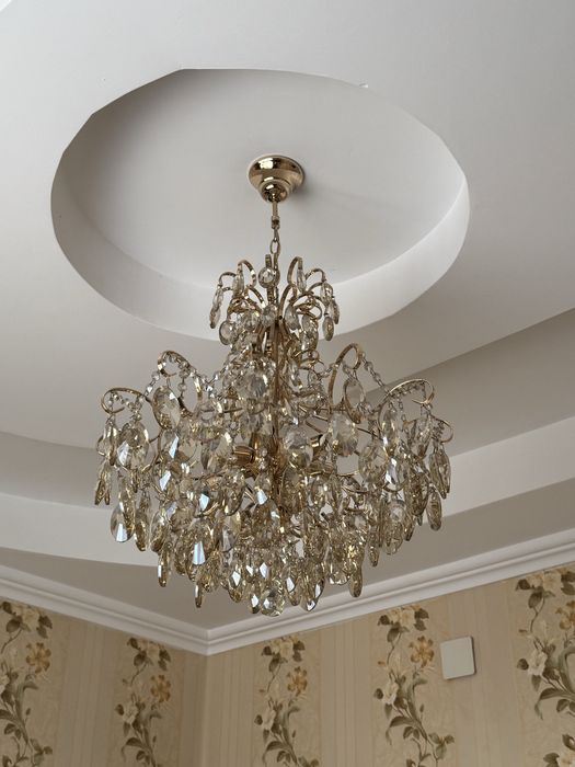 Люстра, аспашам.