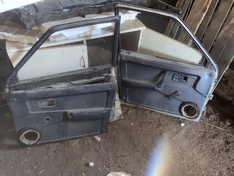 Девятка есик 2109 двер