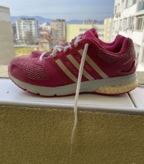 маратонки  Adidas