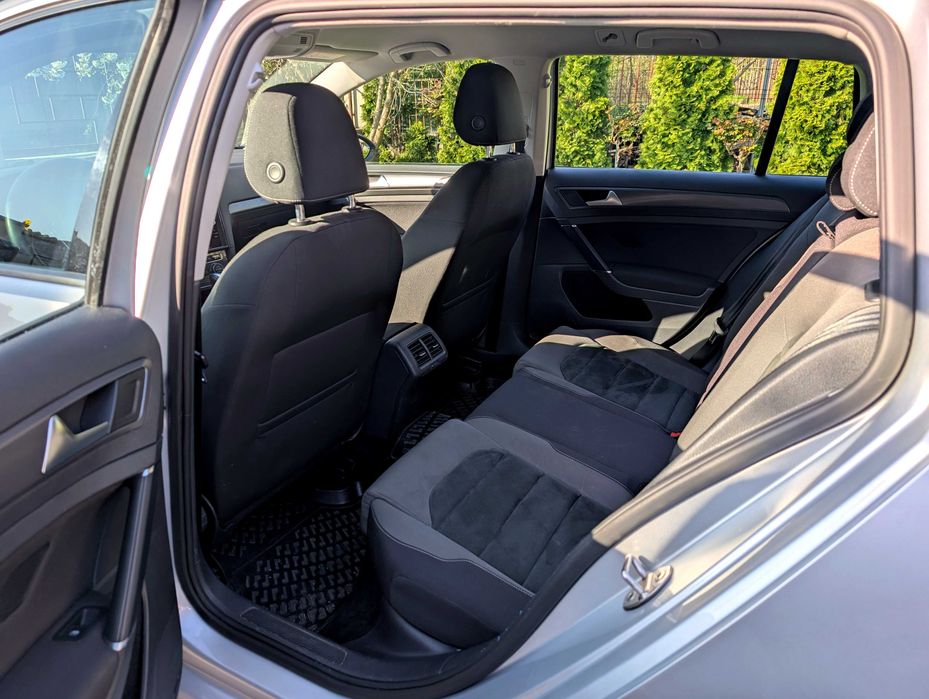 Volkswagen Golf VII Variant 2.0 TDI 150CP DSG Comfortline | LED | ACC | Navigatie