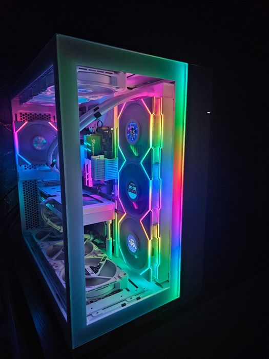 Продам игровой компьютер RTX 5060TI AERO OC 16G