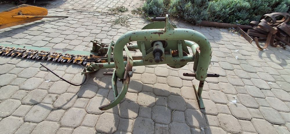 De vânzare Cositoare Laterală cu Lamă pentru Tractor – 1.6 m (Stare foarte bună de funcționare)