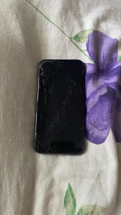 Iphone 11, чорный