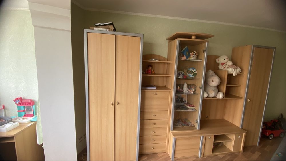 Продам стенку и шкаф