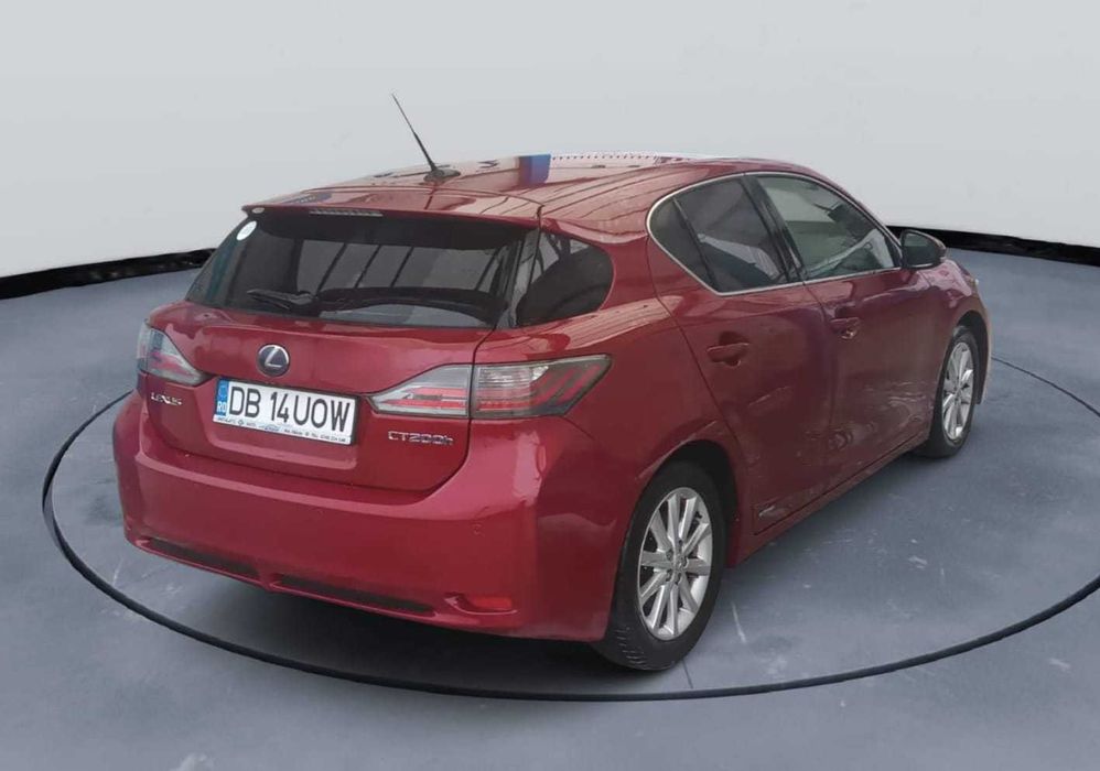 LEXUX CT 200h (proprietar)