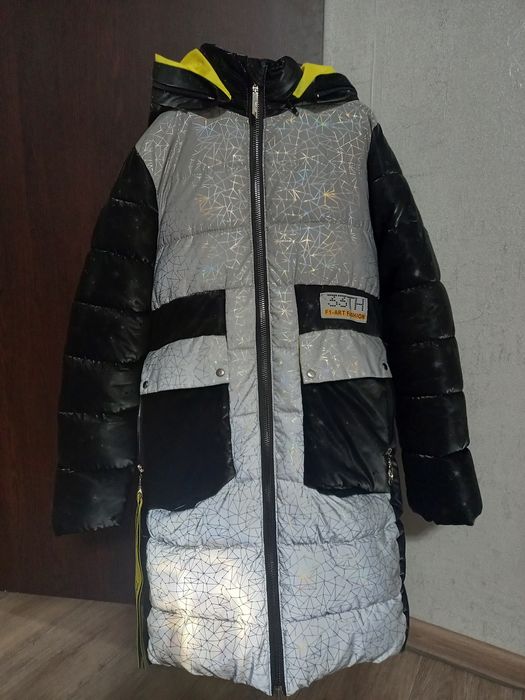 Продам зимнюю куртку.