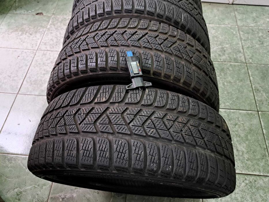 4 anvelope 205/40 R18 Pirelli