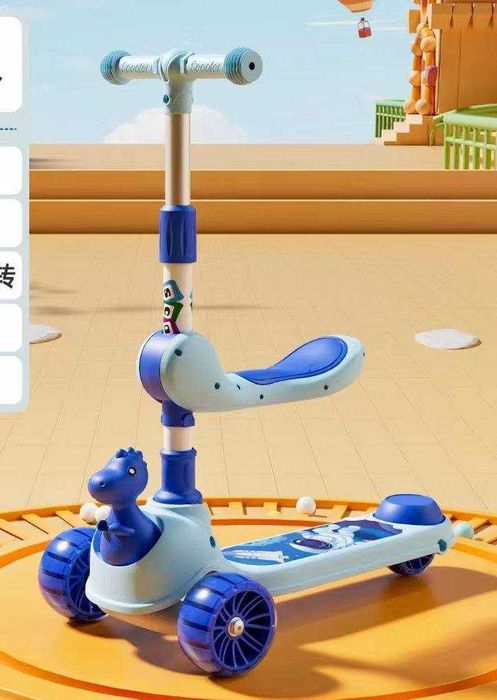 Новый детский самокат с динозавриком. Отличный подарок к празднику.