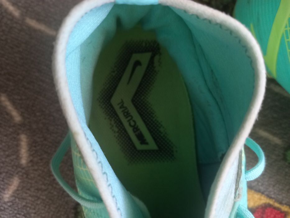 vand ghete fotbal nike superfly 8 academy mg