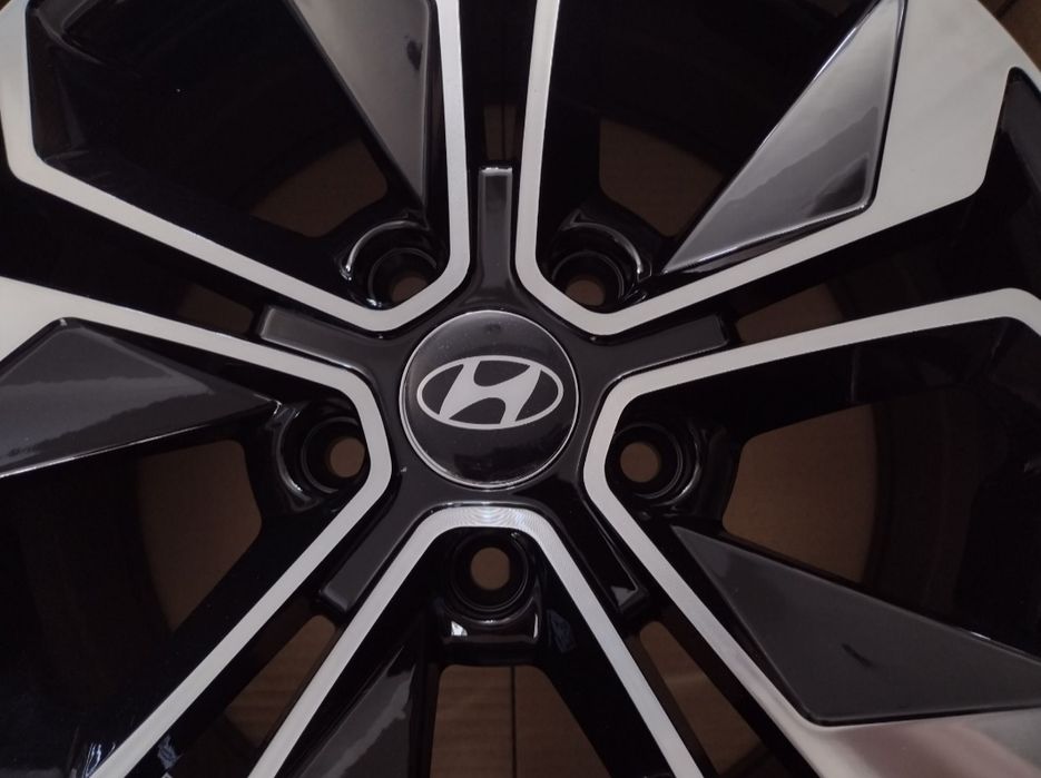 Jante R15 Hyundai i30 ix20 Venue Coupe și XG 5 x 114.3 R15
Prindere 5
