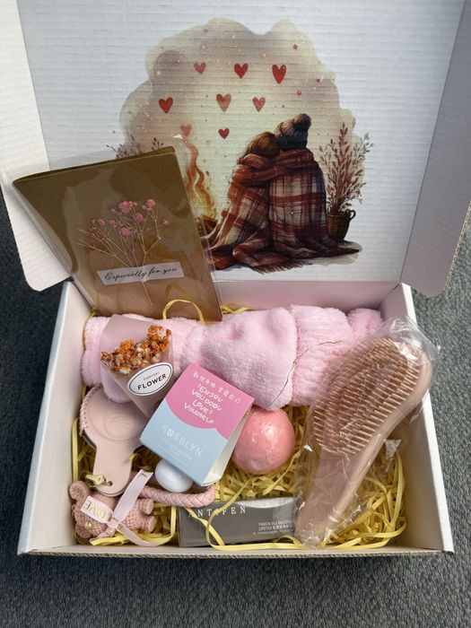 Подарки для девушек, тайная санта