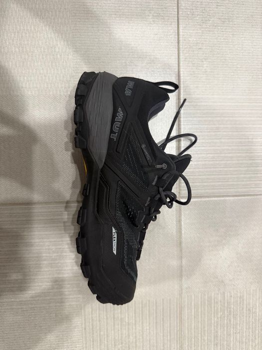 Обувки Mammut, оребрена подметка Vibram®, 42 номер