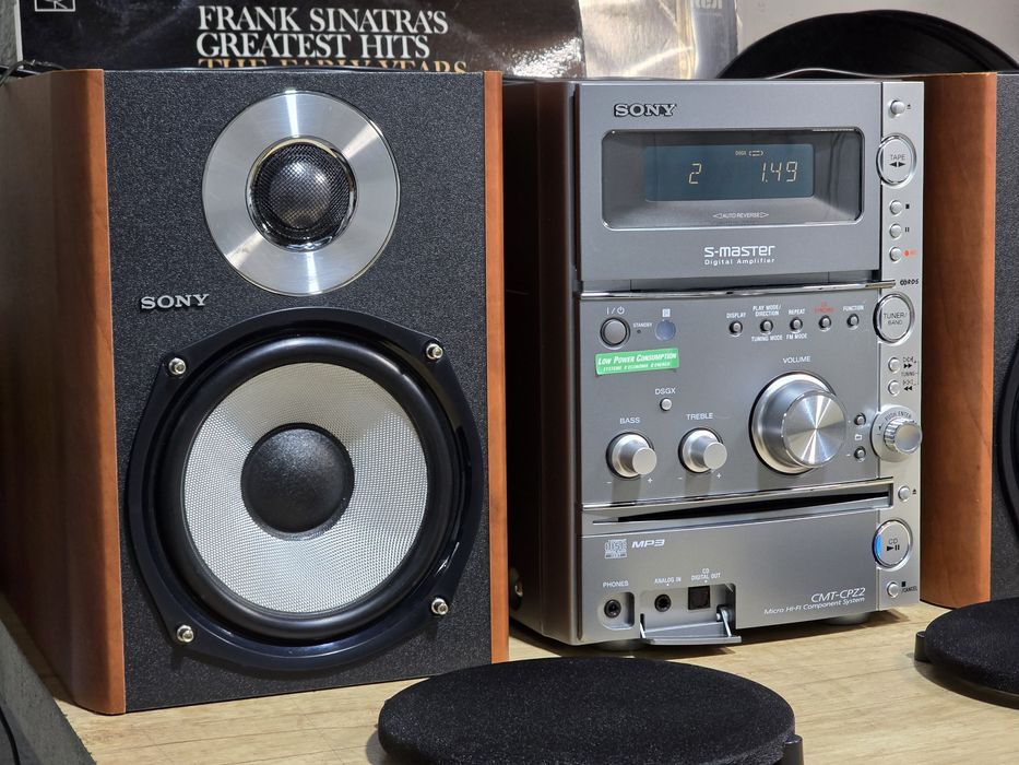 Sistem audio SONY cmt-cpz2, combina ,cd-player mp3, casetofon ,radio,