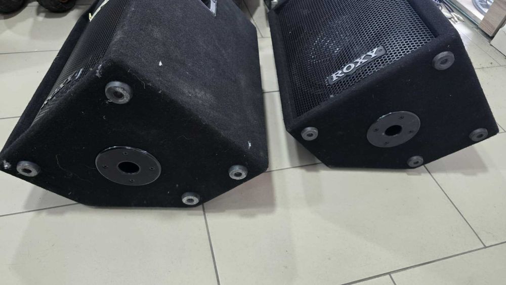 12” 2-лентов сценичен високоговорител ROXY SR1221