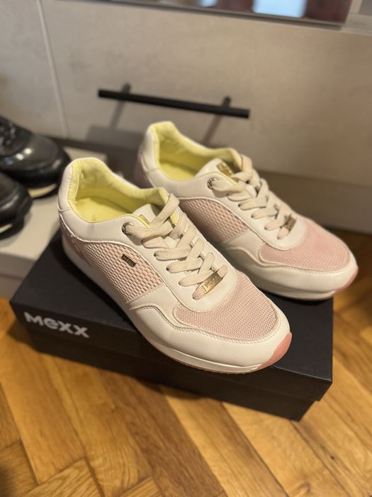 Дамски сникърси/маратонки Mexx 39