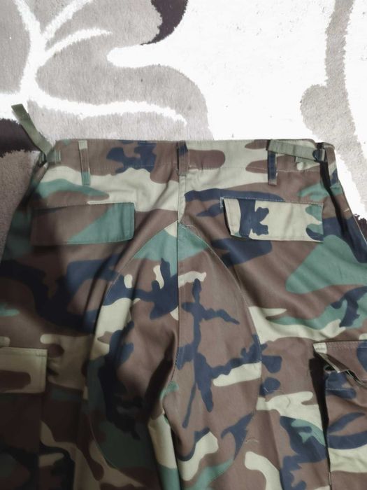 Uniforma camuflaj Woodland jacheta+pantaloni pentru airsoft sau vanat