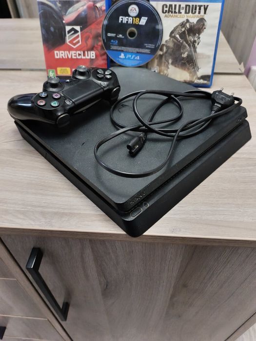 PS4 Slim 500 ГБ + FC 25 и FIFA 23
Хорошее состояние 
Игры: фифа25,23 (