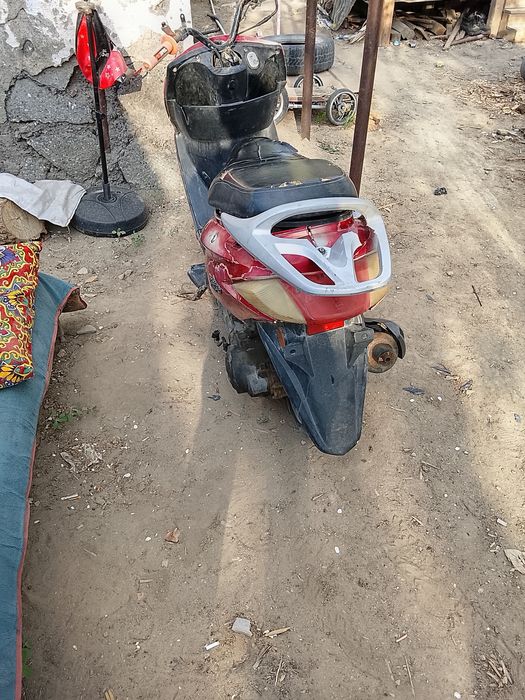 Срочно прадаю скутер