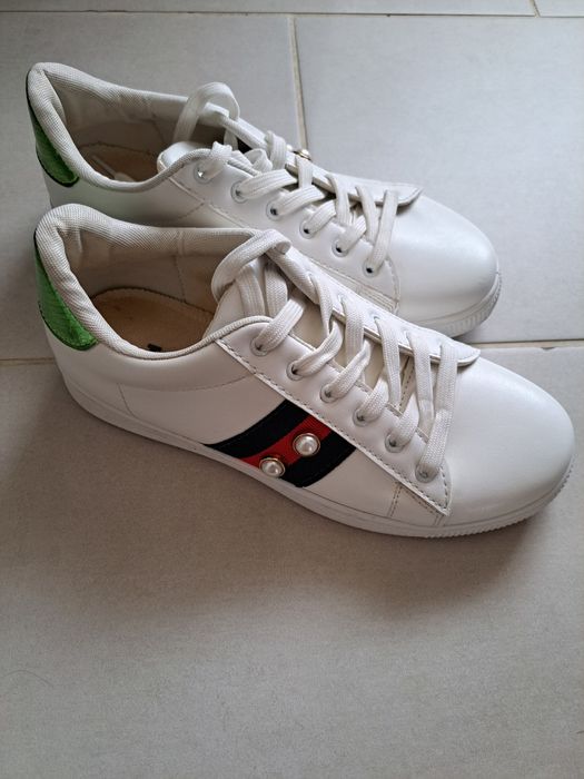 Маратонки Тенденз- бели