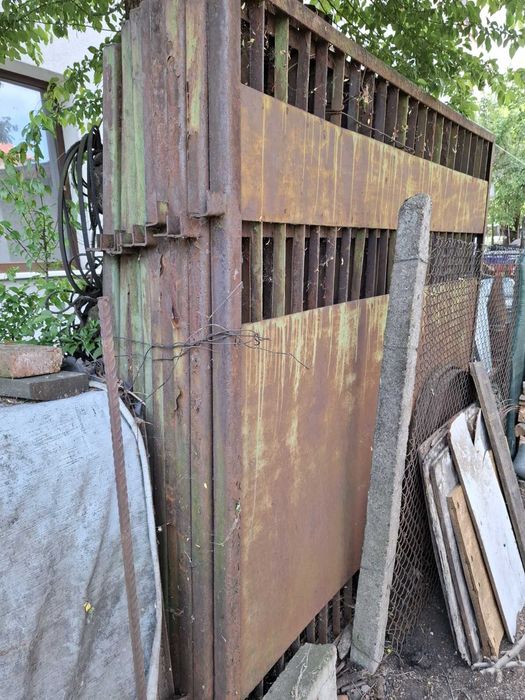 Ограда за двор и градина