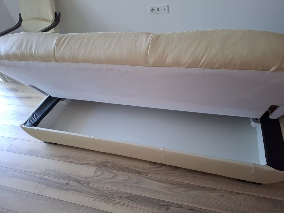 Set canapea cu fotolii