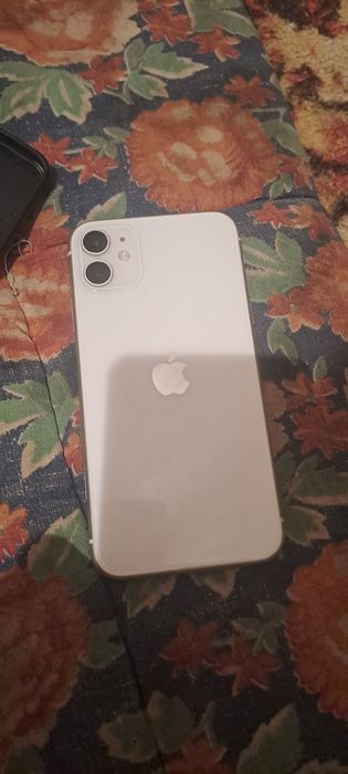 Айфон 11 ...128гиг .