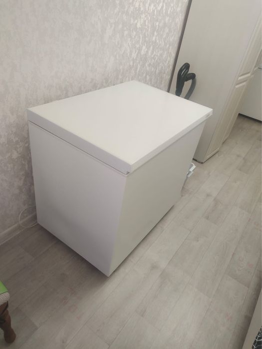 Продам морозильник