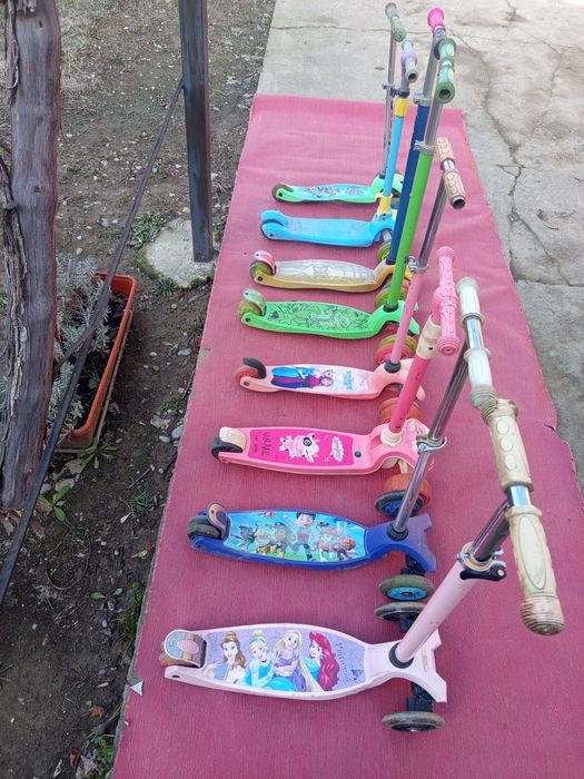 Продам . САМОКАТ .