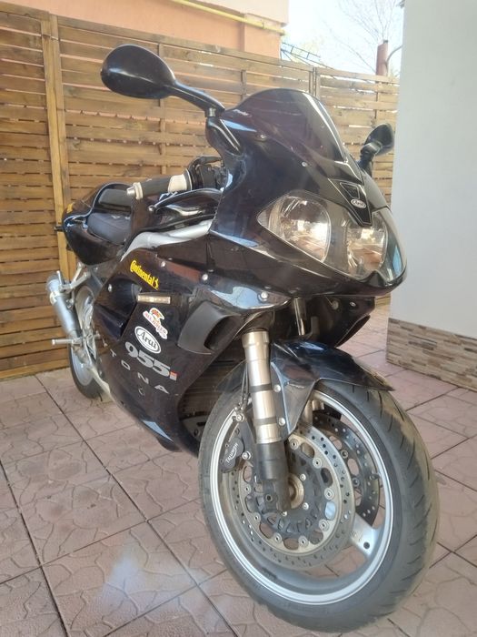 Motocicleta Triumph Daytona 955i