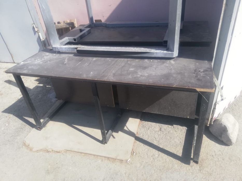 Компьютерные столы 20шт