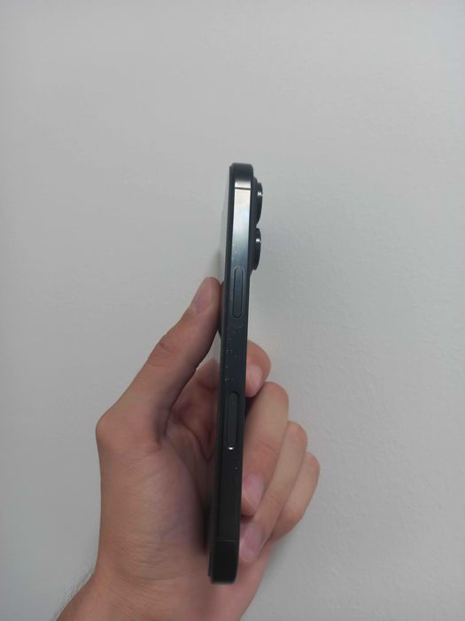iPhone 16 Pro Black Titanium 128 GB 90%