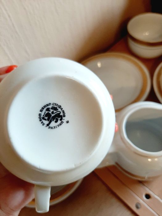 Стари сервизи за кафе и чай