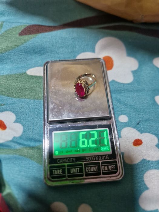 Inel din aur14k cu rubin